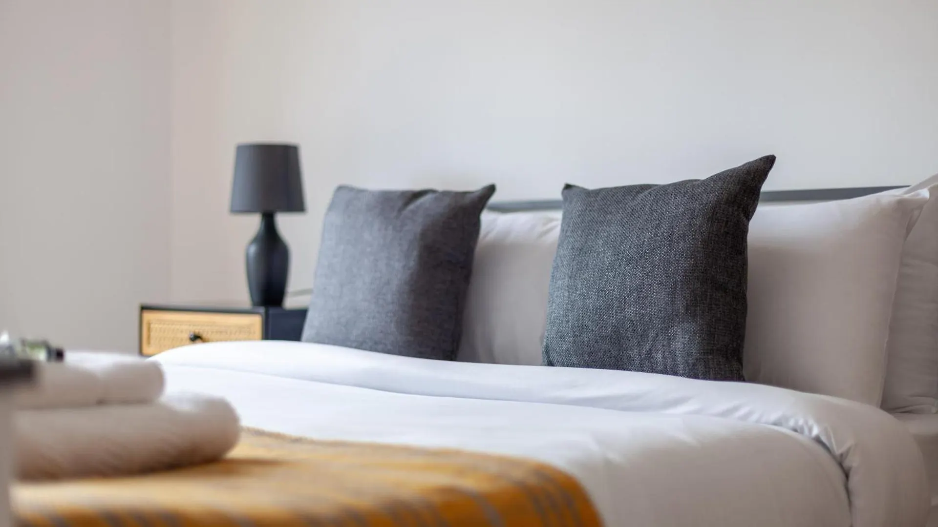 Cozy Welcoming 2Br Flat Near Excel Centre Apartment London United Kingdom